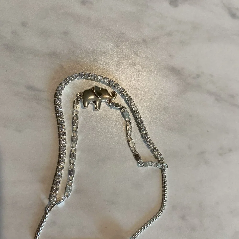 La Cn Elephant Bracelet Silver Tone with Rhinestones Pull Chain Closure